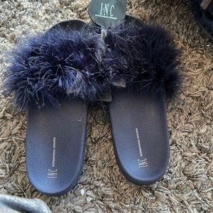 INC feathered slides